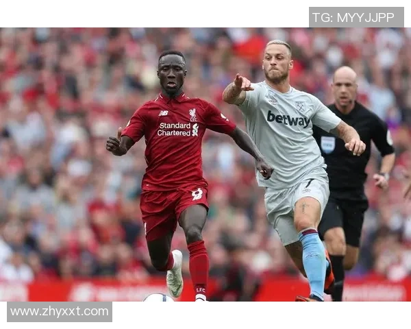 上海足球队整体压制革新之路探索与未来发展展望 上海足球队整体压制革新之路探索与未来发展展望