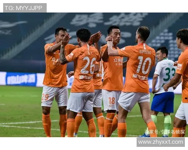 上海足球队近期状态分析与表现评估及未来发展趋势探讨 上海足球队近期状态分析与表现评估及未来发展趋势探讨