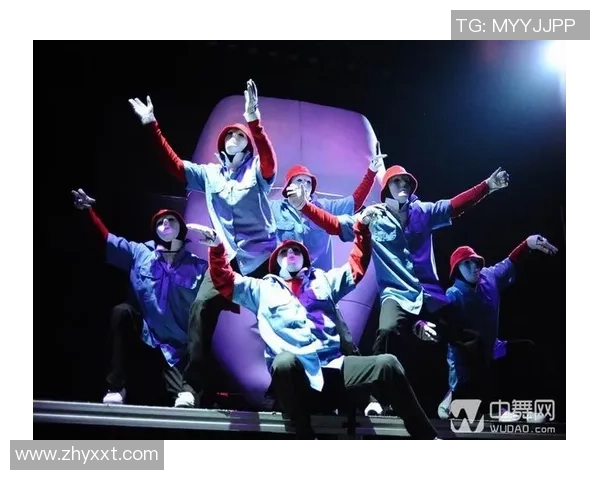 上海街舞队中路突破革新引领舞蹈潮流新风尚与文化融合的精彩表现 上海街舞队中路突破革新引领舞蹈潮流新风尚与文化融合的精彩表现